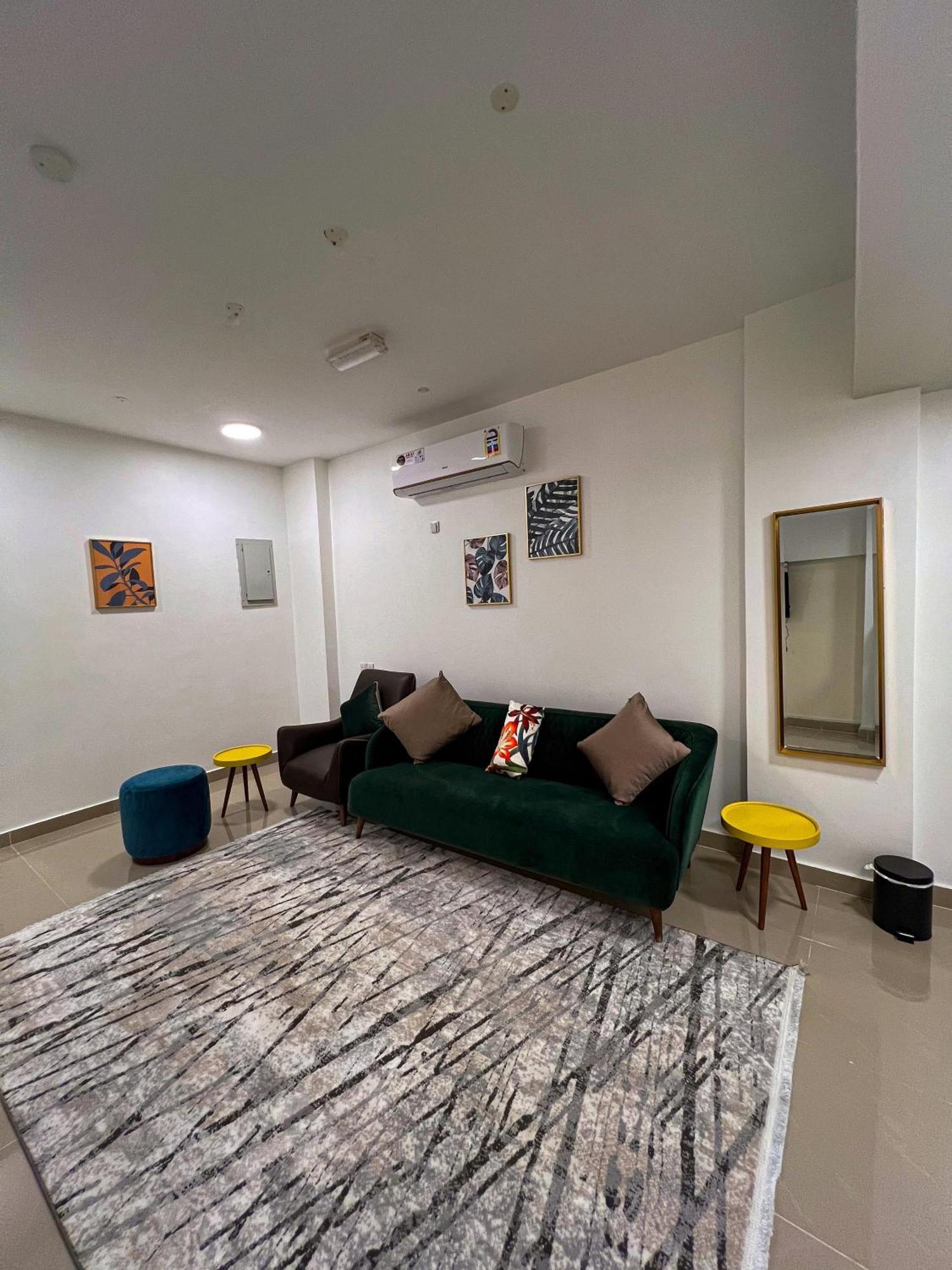 Alhamra Horizons Lejlighed Al Ḩamrāʼ Eksteriør billede